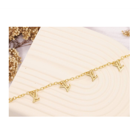  Women's Bracelet